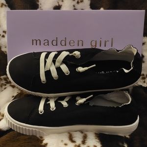 Madden Girl Slip on Tennis shoes, size 9, black, new in box